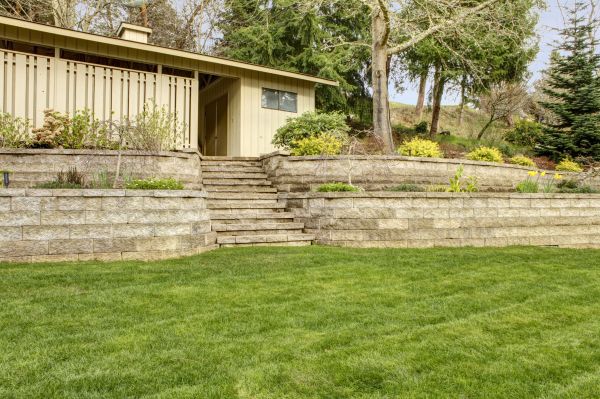 Retaining Wall Construction in Blue Springs