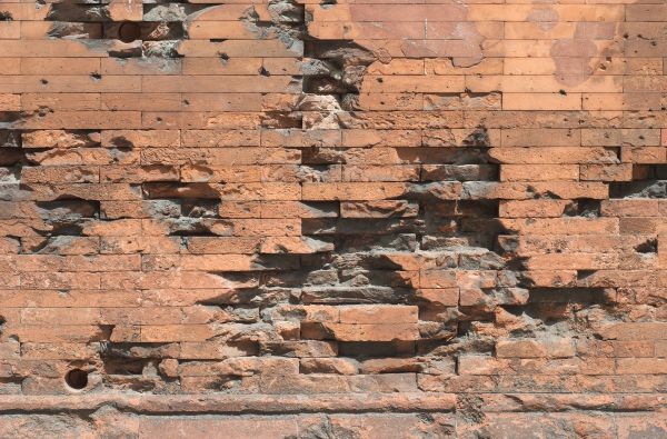Damaged Brick Repair in Blue Springs